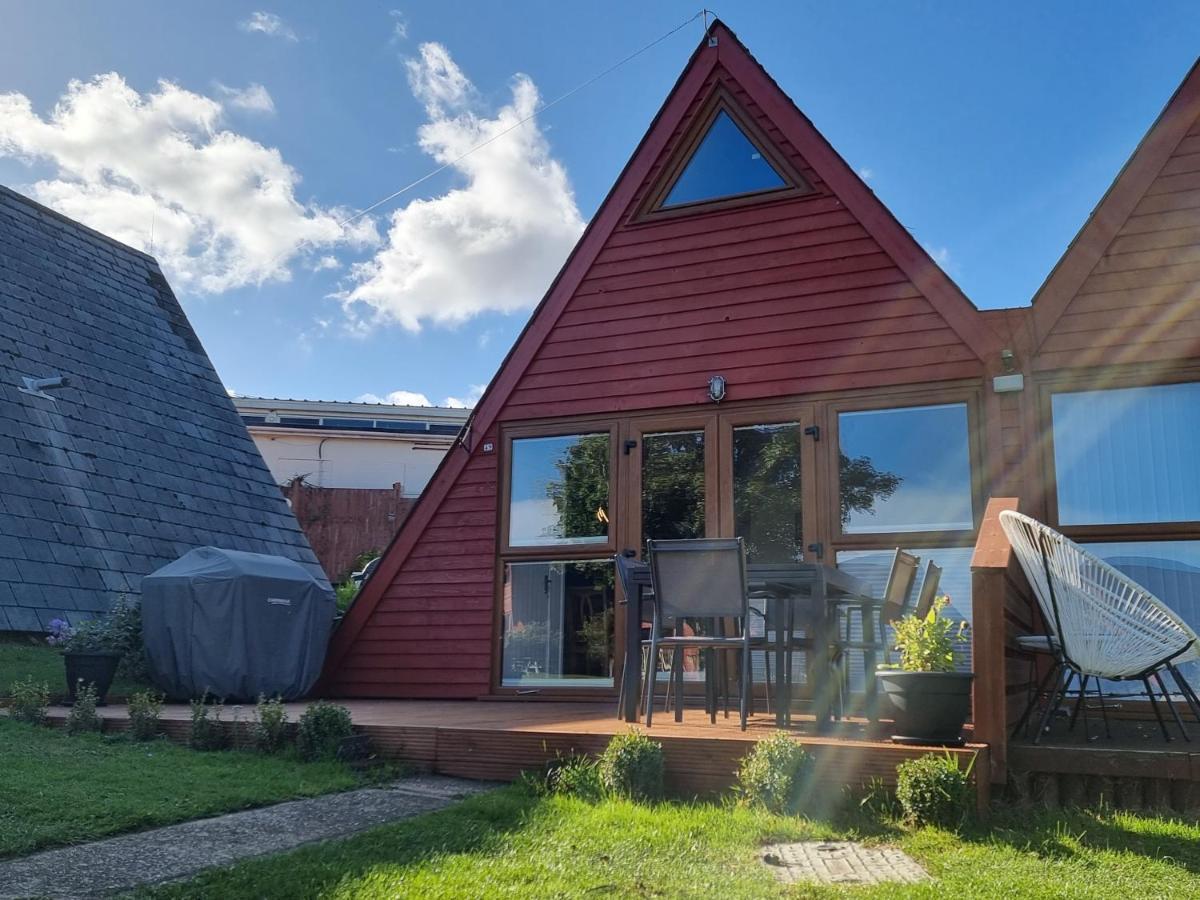 Brightstone Kingsdown Cliffs Location With Indoor Pool, Tennis Court, Mini-golf Short Walk To And 3 Great Local Pubs Chalet *
