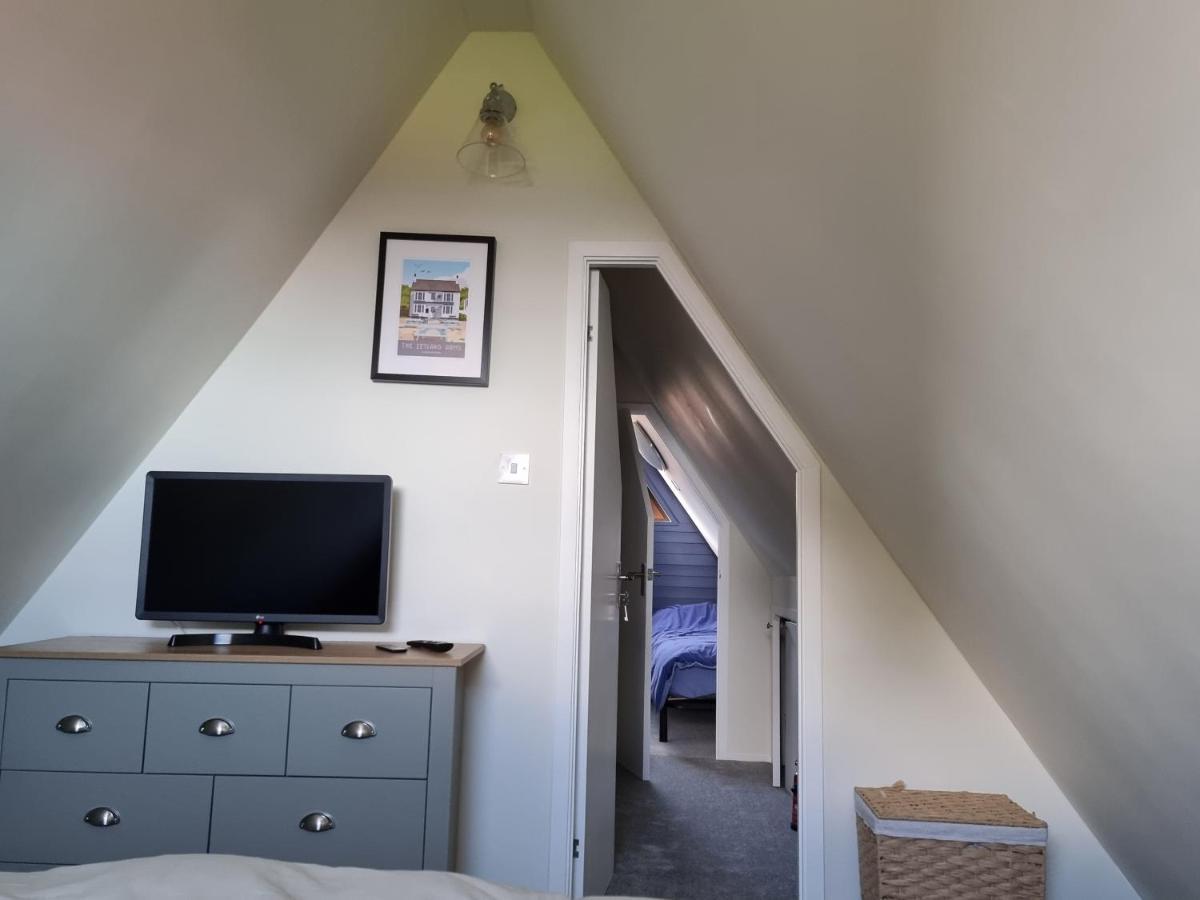 Chalet Brightstone Kingsdown Cliffs Location With Indoor Pool, Tennis Court, Mini-golf Short Walk To And 3 Great Local Pubs Kingsdown (Deal)