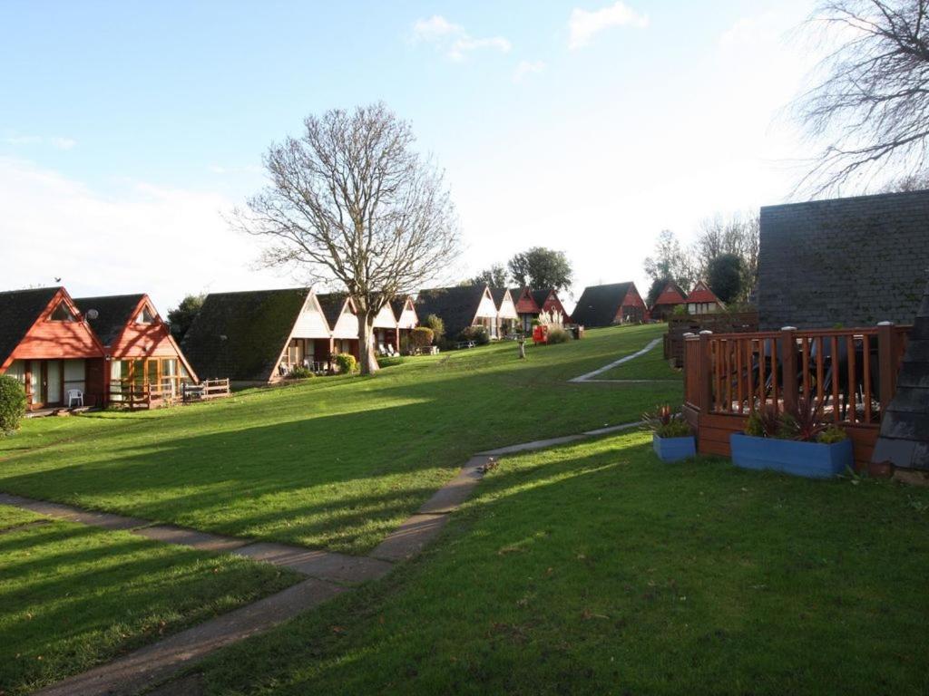 Chalet Brightstone Kingsdown Cliffs Location With Indoor Pool, Tennis Court, Mini-golf Short Walk To And 3 Great Local Pubs Kingsdown (Deal)