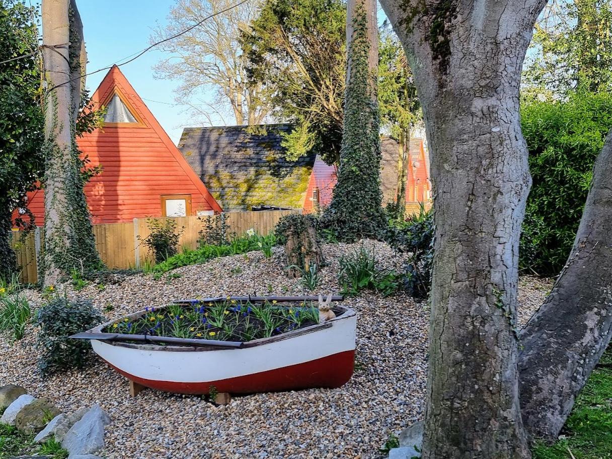 Brightstone Kingsdown Cliffs Location With Indoor Pool, Tennis Court, Mini-golf Short Walk To And 3 Great Local Pubs Kingsdown (Deal)